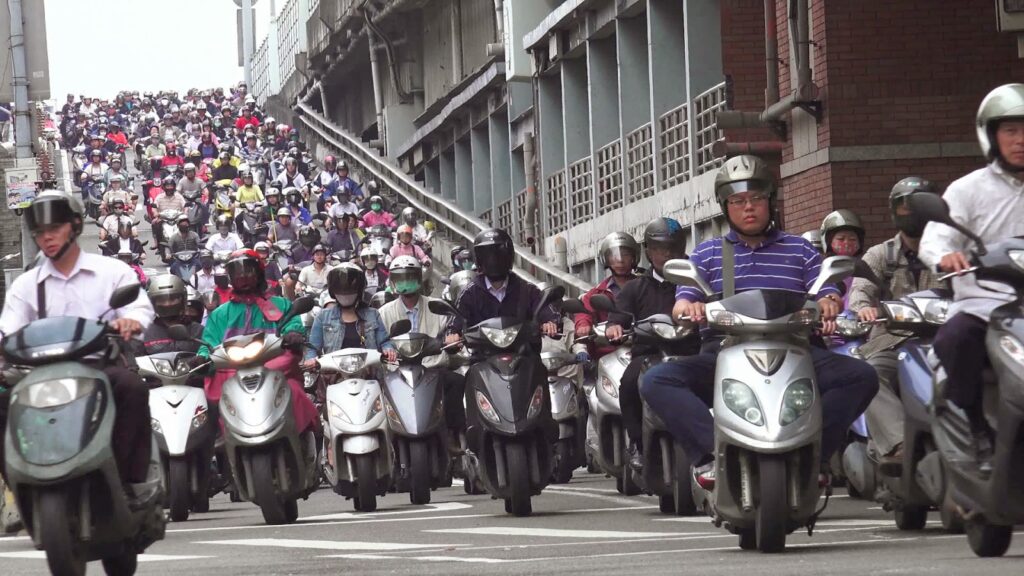Taipei’s iconic Scooter Waterfall at Taipei Bridge